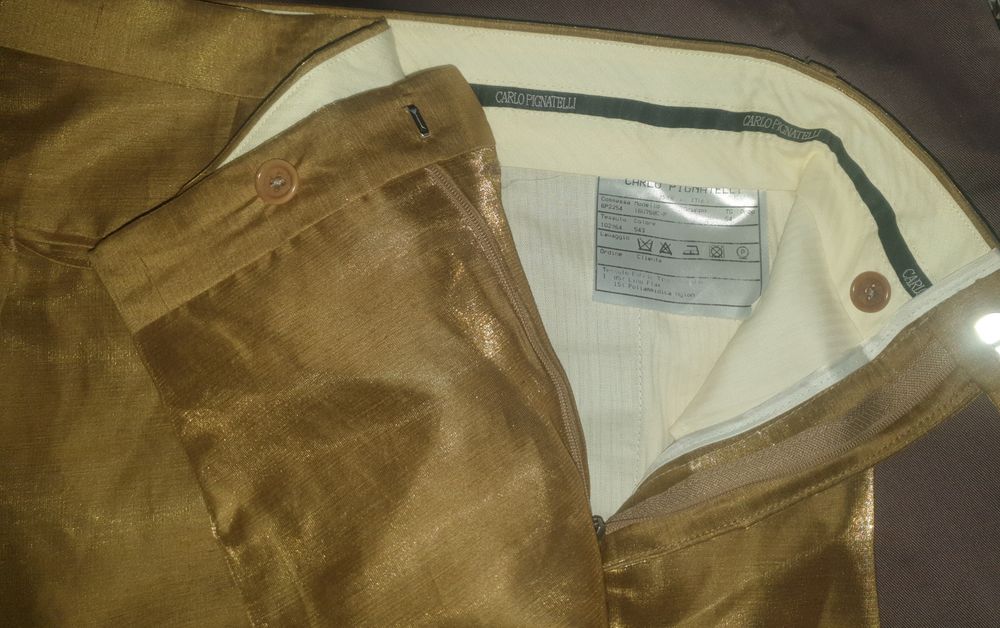 Чоловічий костюм від "CARLO PIGNATELLI"