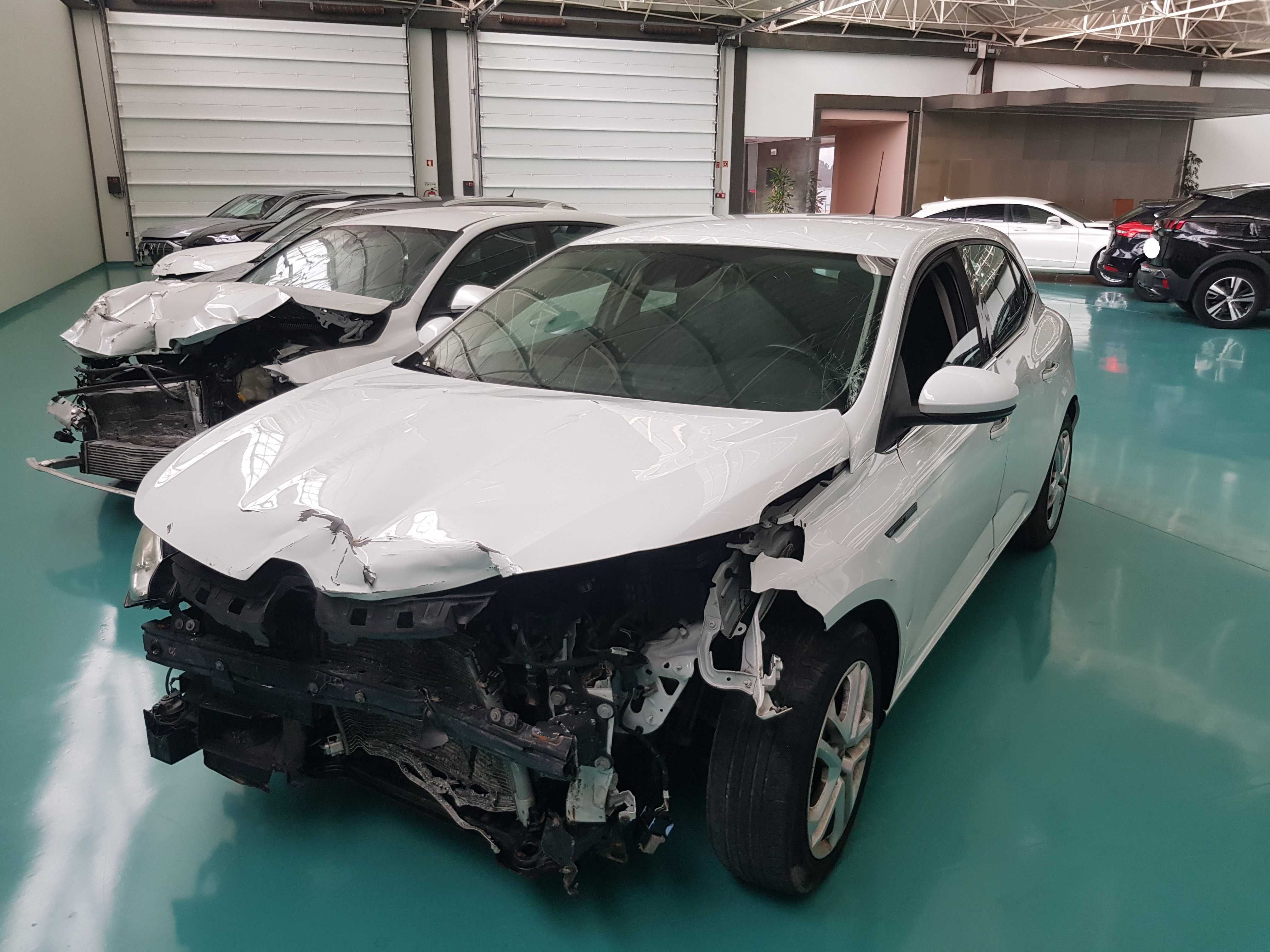 Renault Mégane 1.5 dCi Zen - BAIXA DE PREÇO %