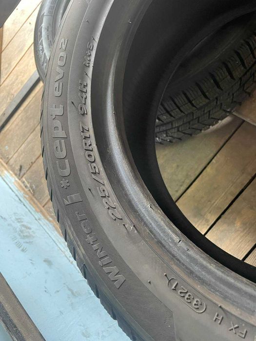Зима 225/50 17 Hankook Winter i*cept EVO 2 Комплект вживаної гуми