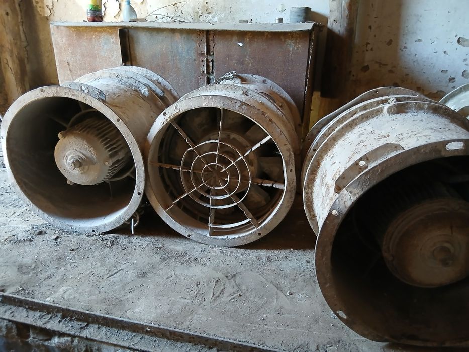 Вентилятори нагнітаючі промислові з електродвигунами