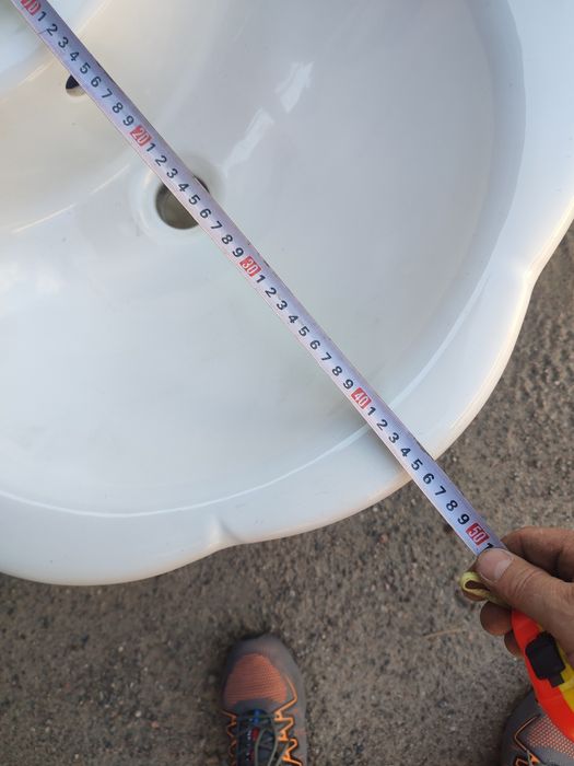 Умивальник підвісний