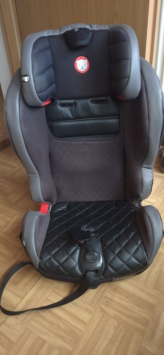 Foteliki samochodowe isofix