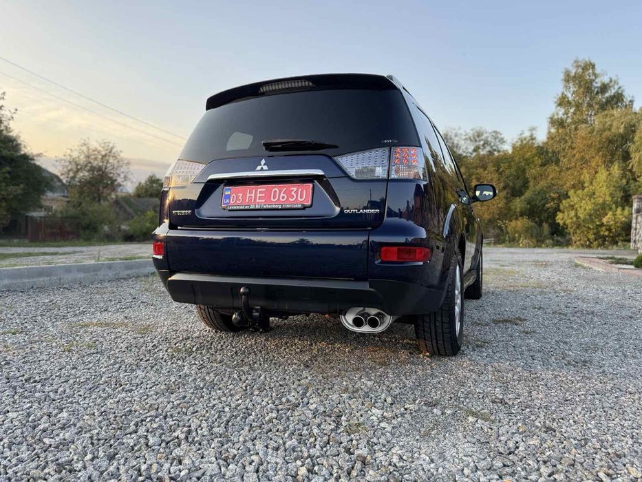 Mitsubishi Outlander 2011