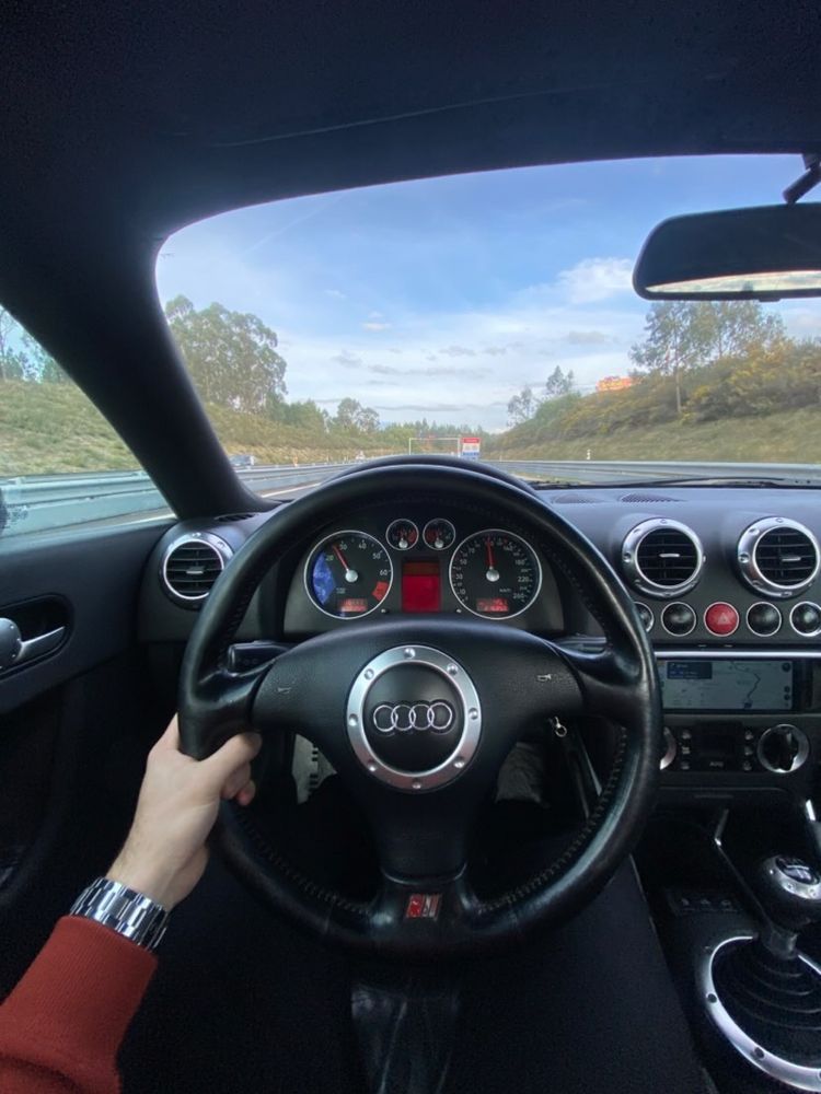 Audi TT 1.8T 180cv