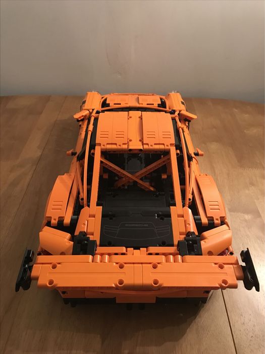 Конструктор Technic Porsche 911 GT3 RS (1:1 LEGO)
