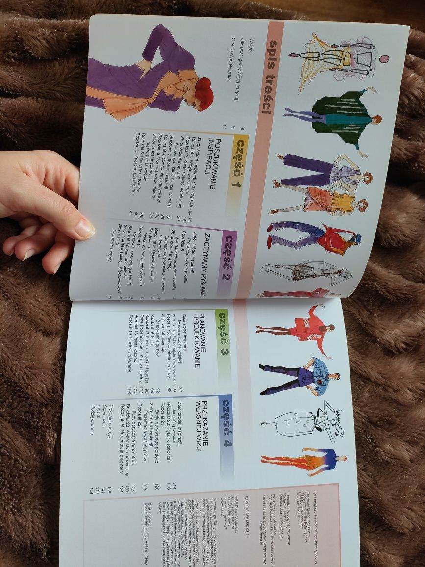 Moda zasady praktyka techniki rysunku żurnalowego podręcznik