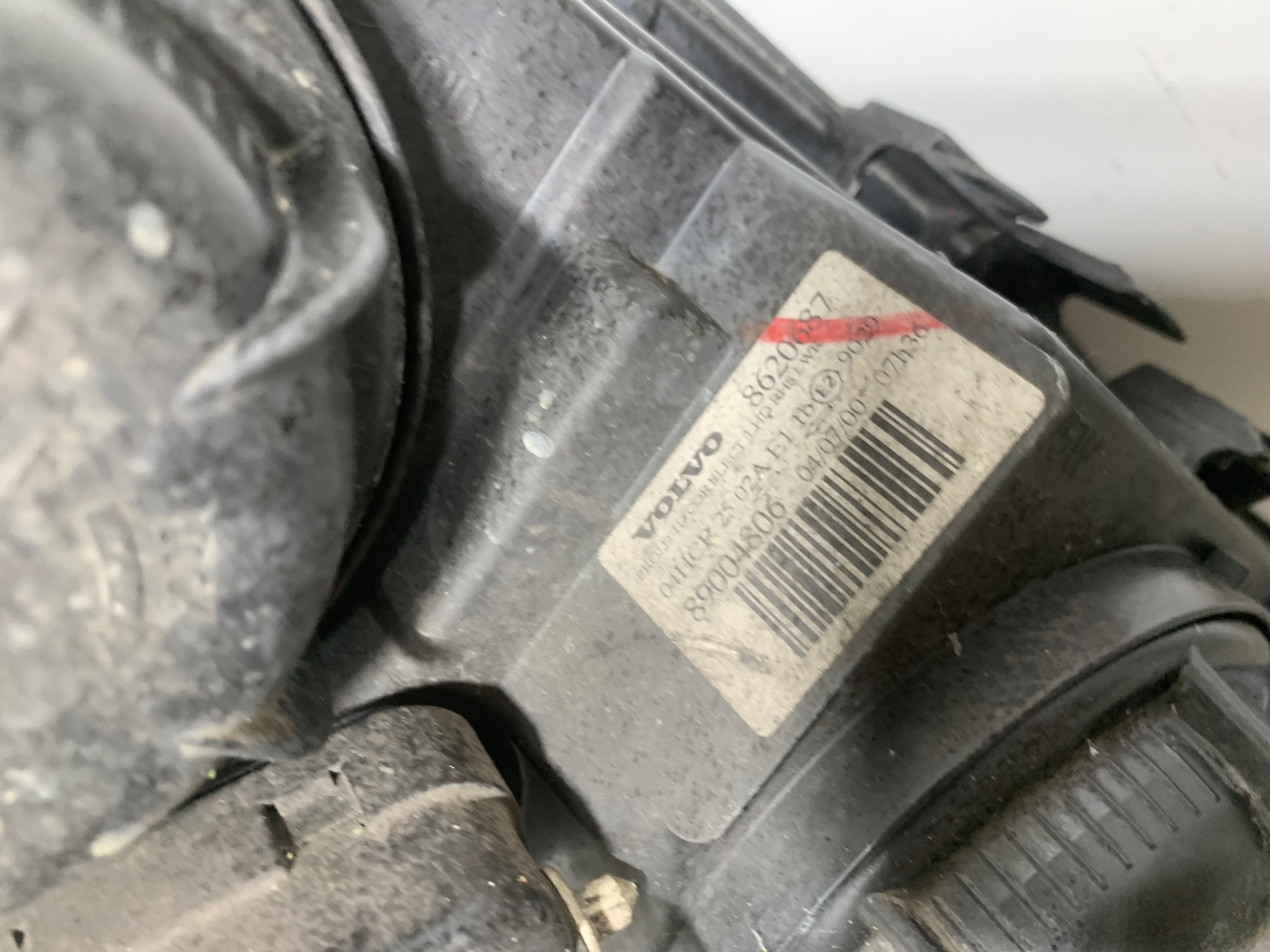 Lampa Prawa PRZÓD Europa V70 II XC70 II