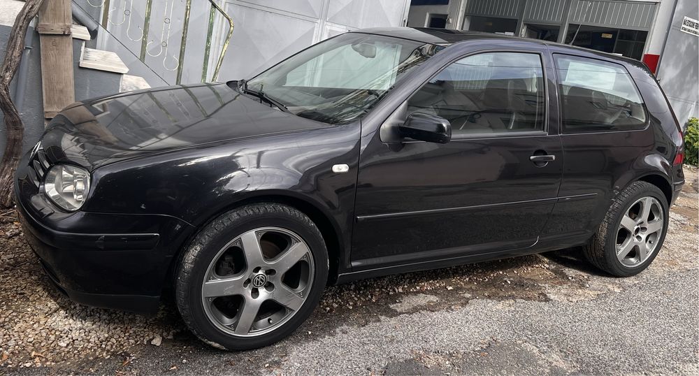 Volkswagem Golf 2002/4