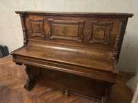 Старинное фортепиано.