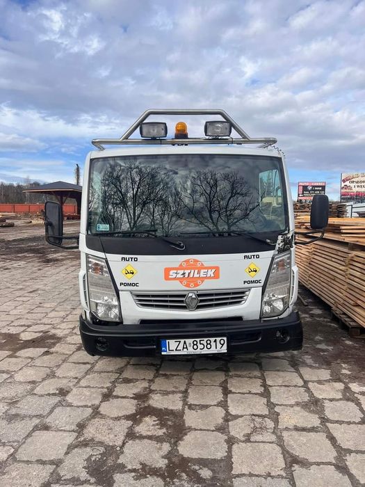 Renault maxity  autolaweta ( cabstar , Canter ) bliźniak