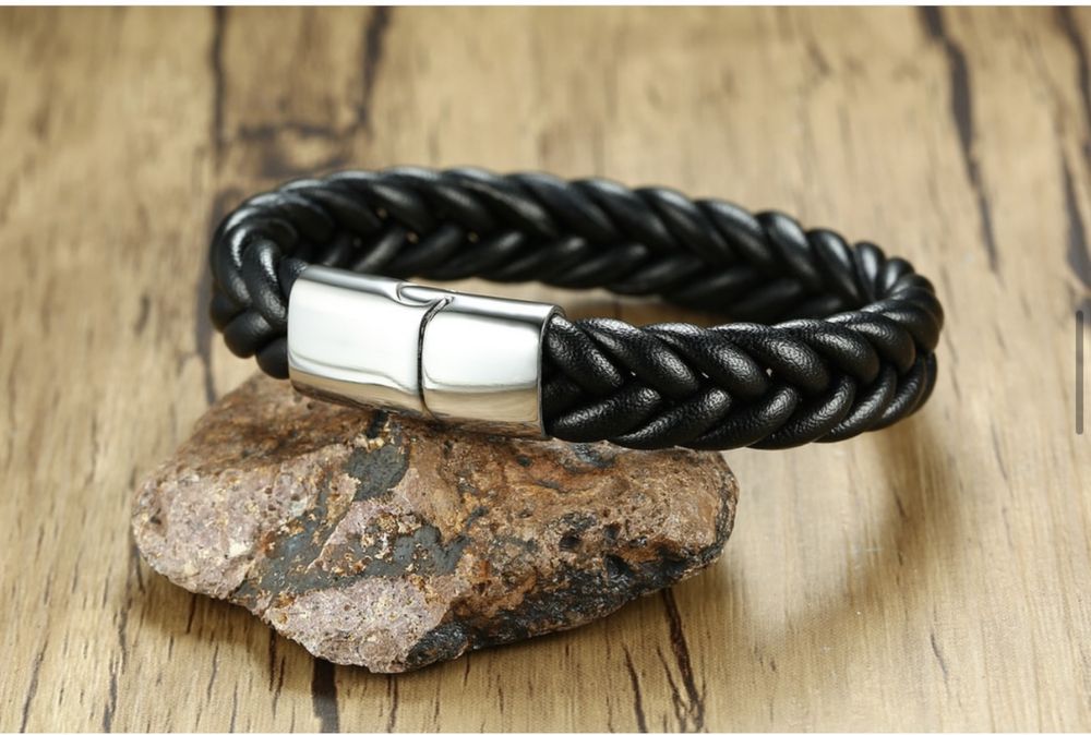Чоловічі шкіряні браслети