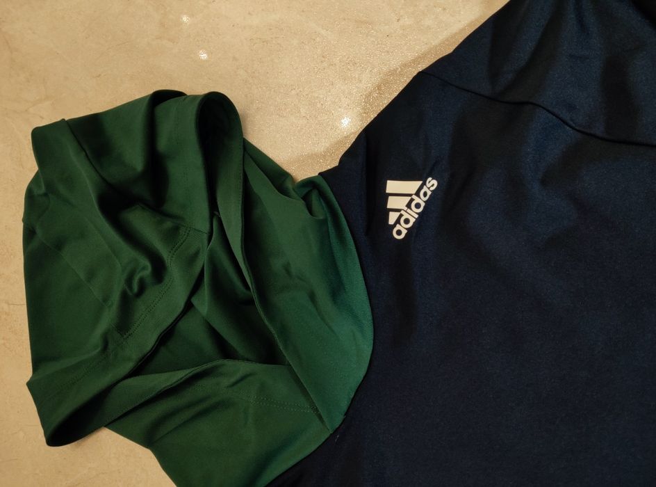 Bluza longsleeve Adidas z kapturem