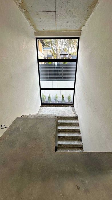 Просторий і стильний будинок в Ходосівці.