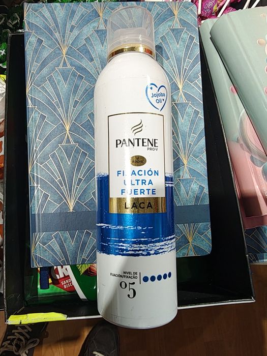 Lakier do włosów pantene 250ml