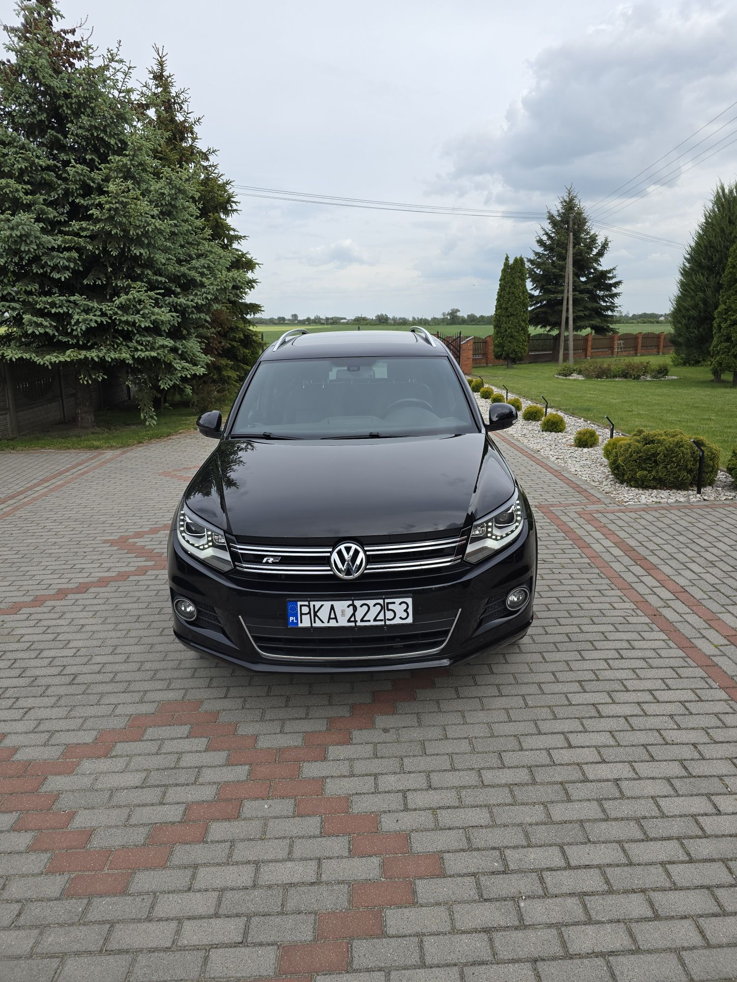 Tiguan R-line 4x4 170hp panorama