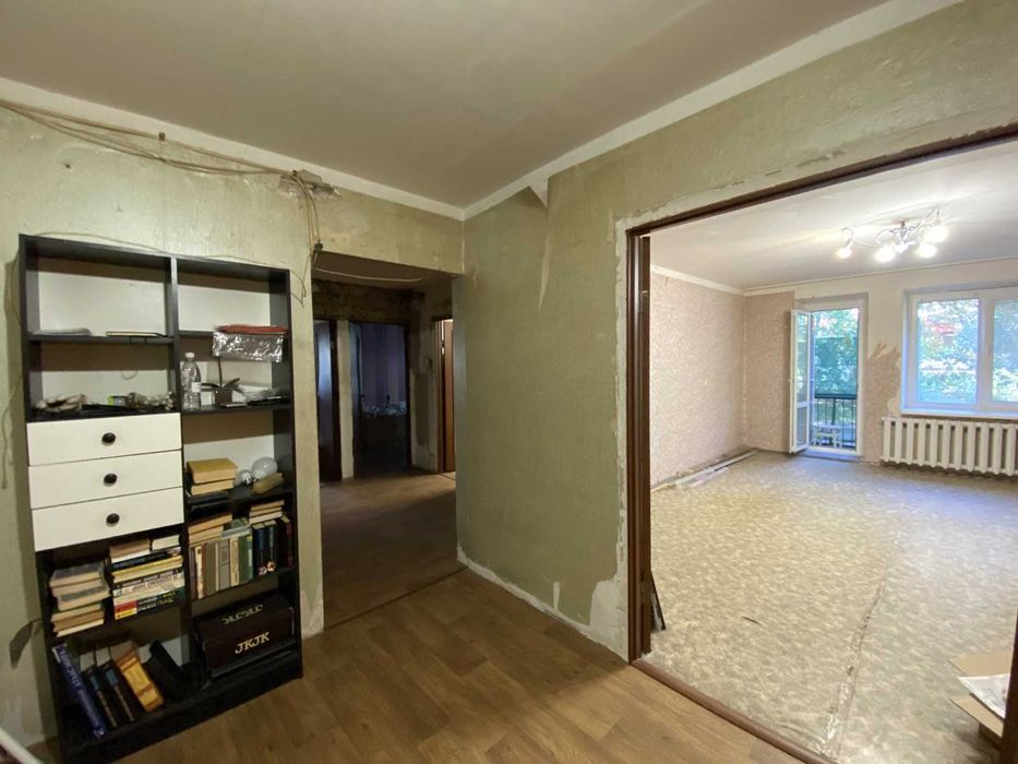 Продаж 3-кімнатної квартири на Таїрова по вул проспект Небесної Сотні