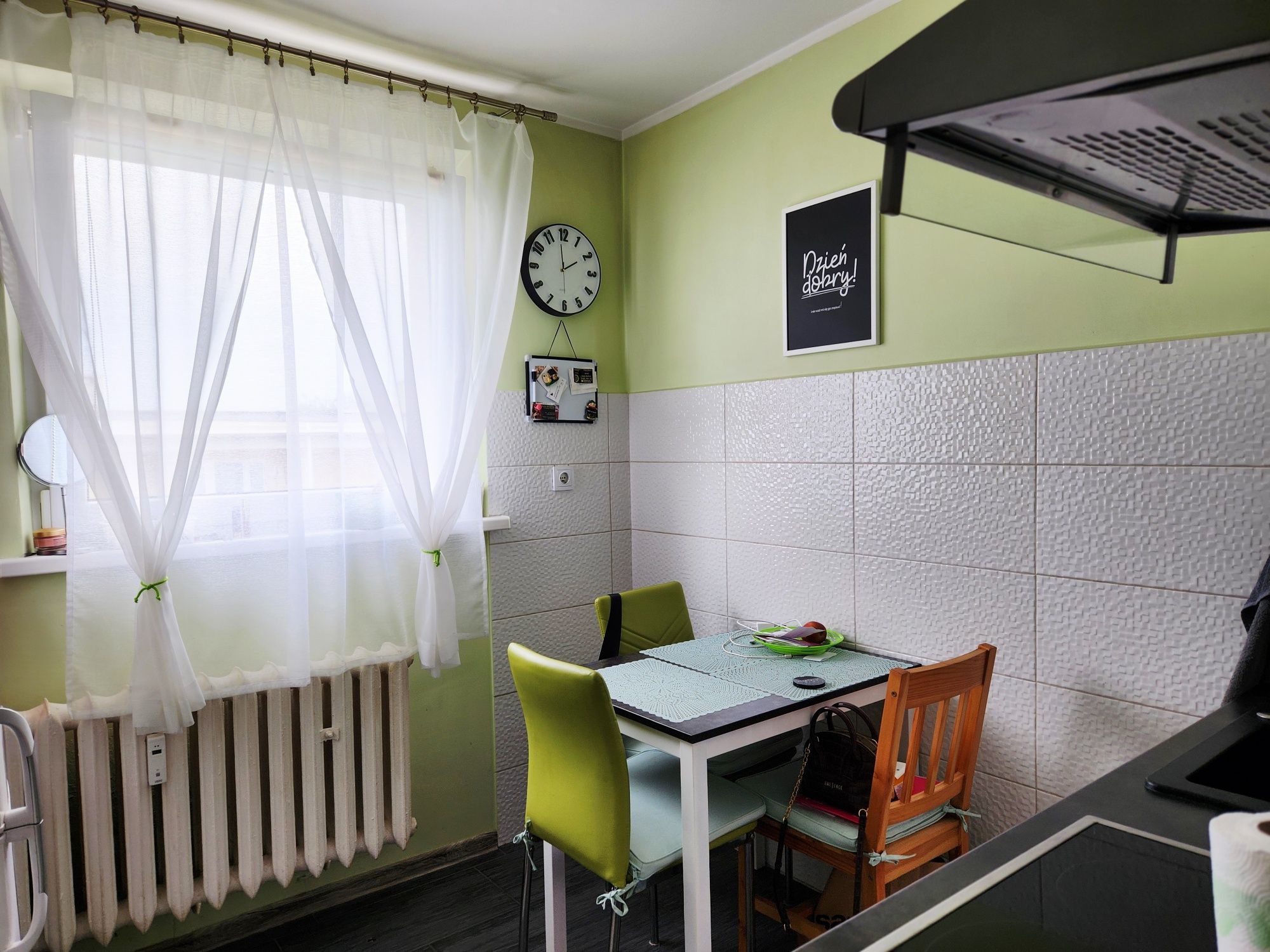 Przytulne 2 pokoje na IV piętrze z pięknym balkonem