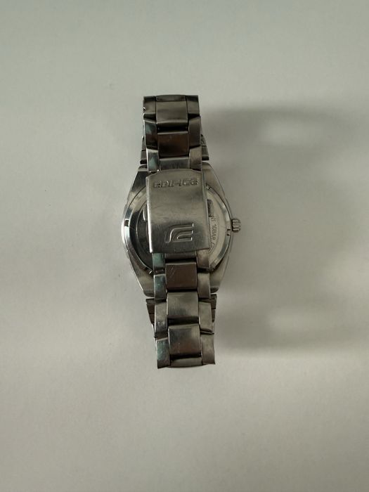 Чоловічий годинник Casio