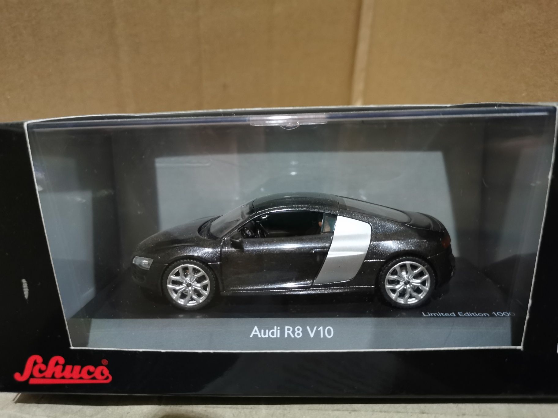 Schuco Audi R8 V10 1/43 1:43 Stan idealny / autoart minichamps kyosho