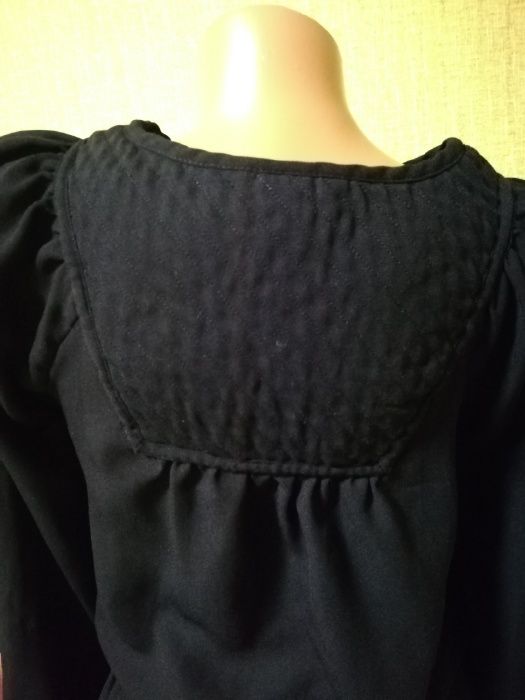 Красивое темно-синее платье от H&M