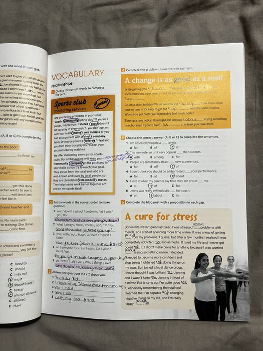 Gold experience B1+ workbook- stan bardzo dobry