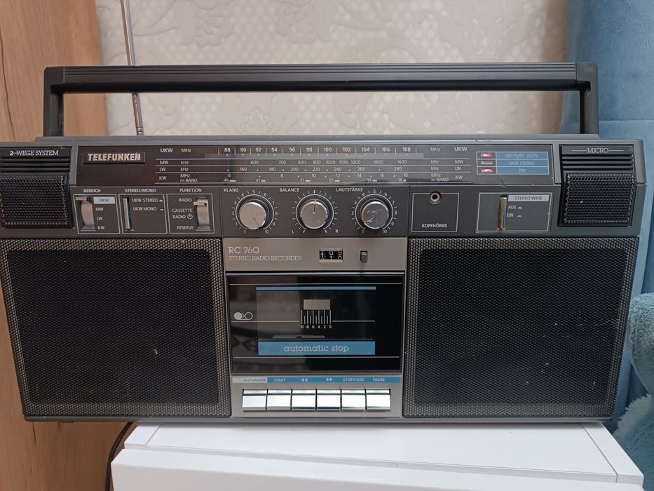 Продам Telefunken RC760
