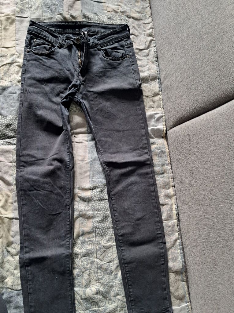 Spodnie jeans rozciągliwe rozmiar 36/34 oraz top 4f