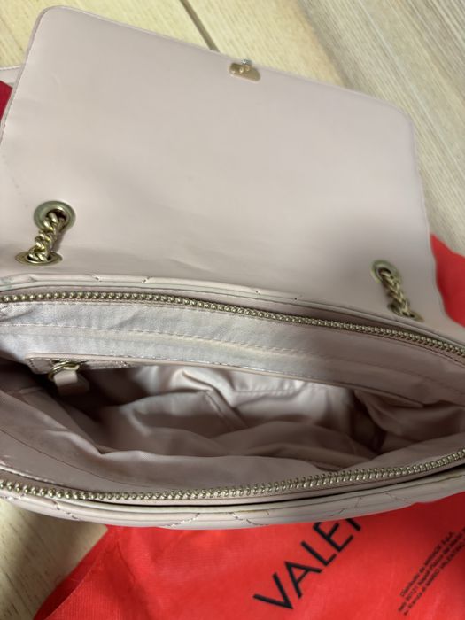 Mala Valentino em bom estado