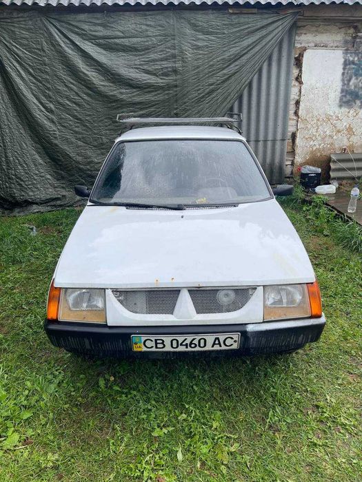 Продам Таврию на полном ходу возможен. Обмен