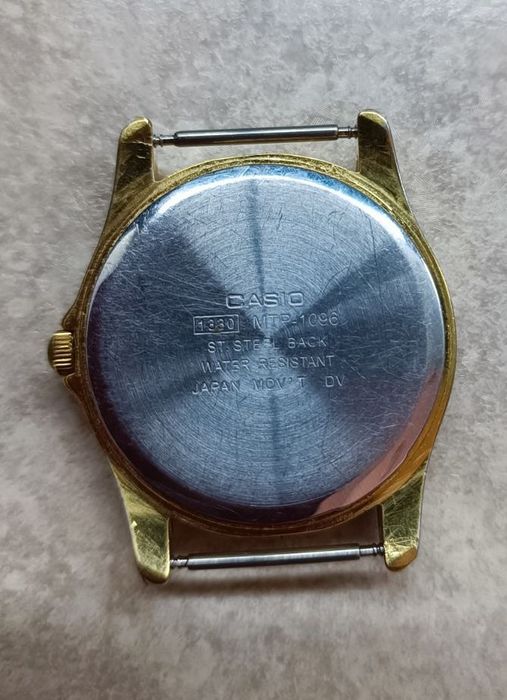 Часы CASIO Quartz