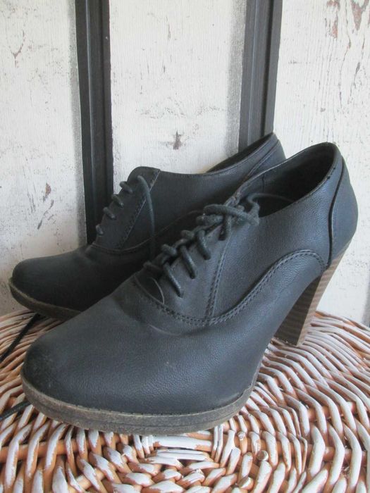 Paczka butów-Zestaw 9 par - Rozm.37/38/39-Stan dobry