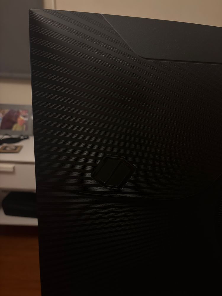 Ecrã Gaming curvo Samsung Odissey G5 ‘27