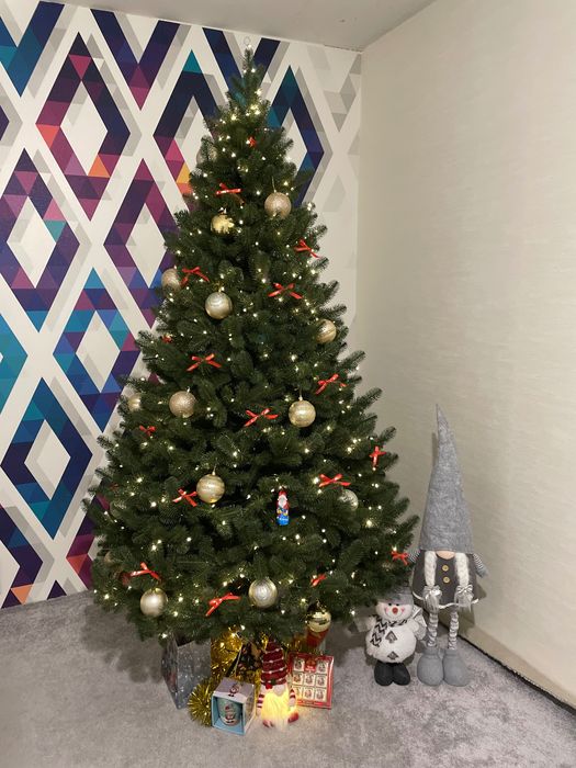 Ялинка 2 м, якісна та пухнаста