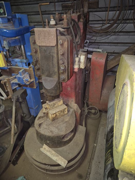 Młot Kowalski/Młot Kuźniczy - resorowy