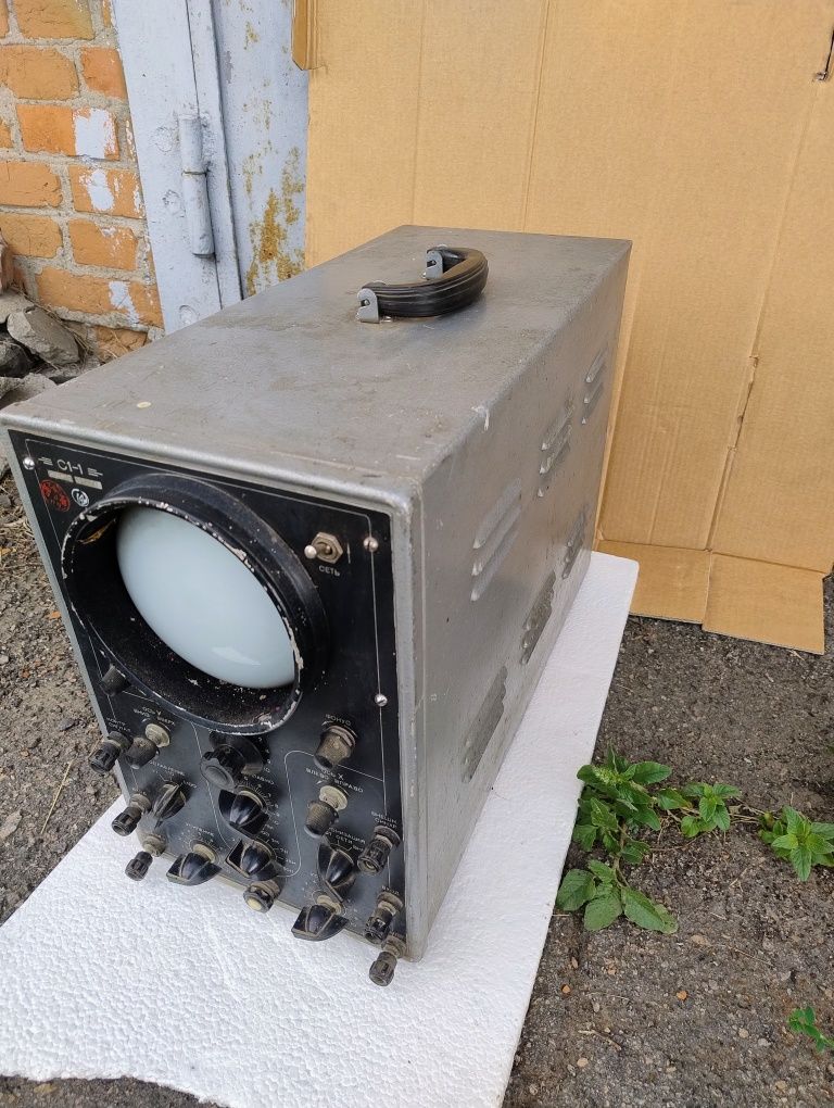Осцилограф С-1 та мультиметр Ц-4380