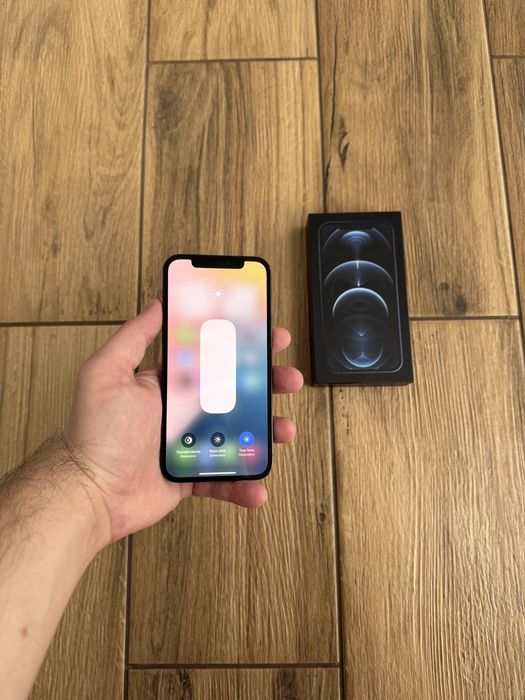 Iphone 12 Pro 256 , АКБ 100%  .
