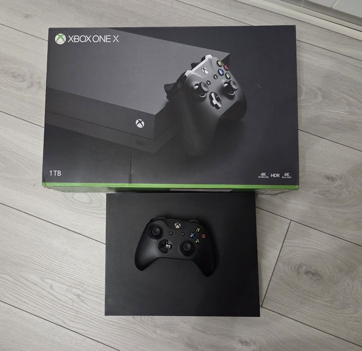 Ігрова ариставка Xbox One X 1 TB
