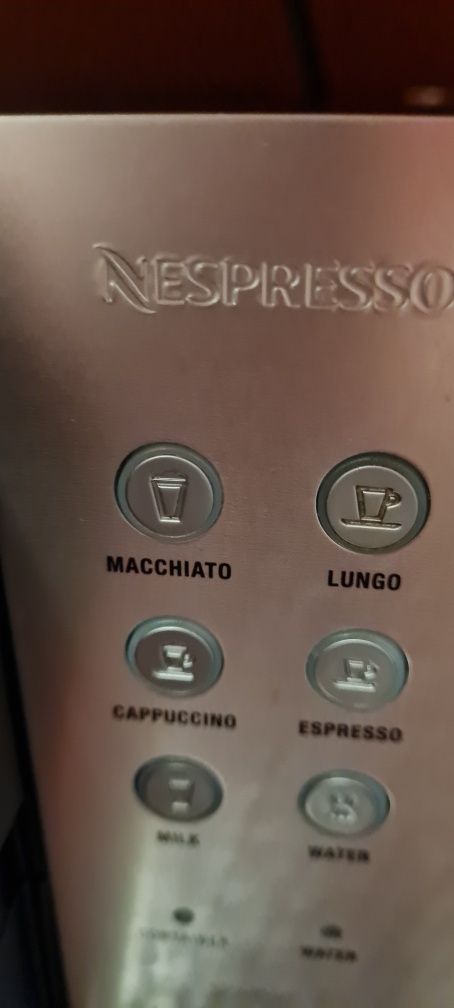 DeLonghi Lattissima EN 720.M