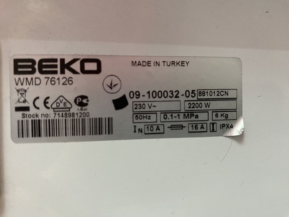 Pralka Beko WMD76126 - panel z przyciskami i ramką wyświetlacza