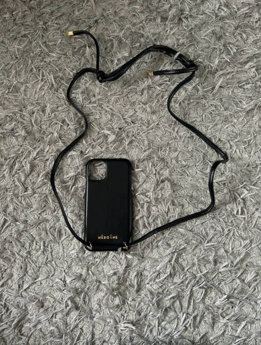 Case na sznurku iphone 11