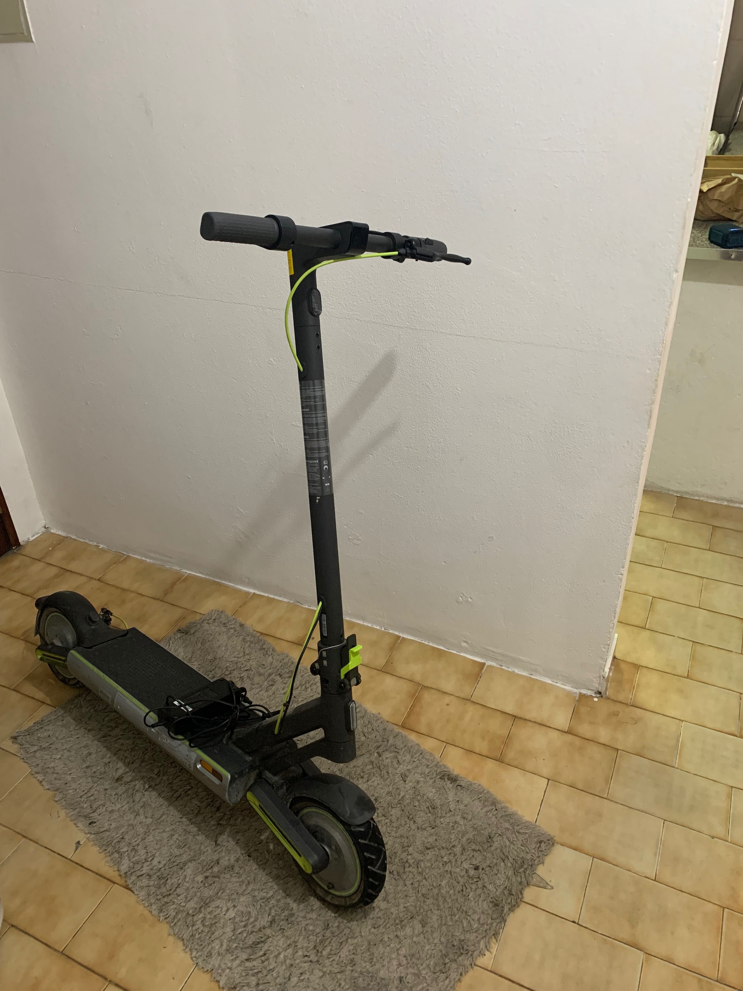 Trotinete eléctrica Navee S65 10 Preto e Verde