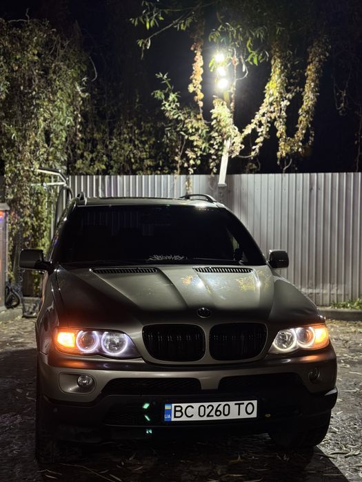 Bmw x5 e53 4.4  .