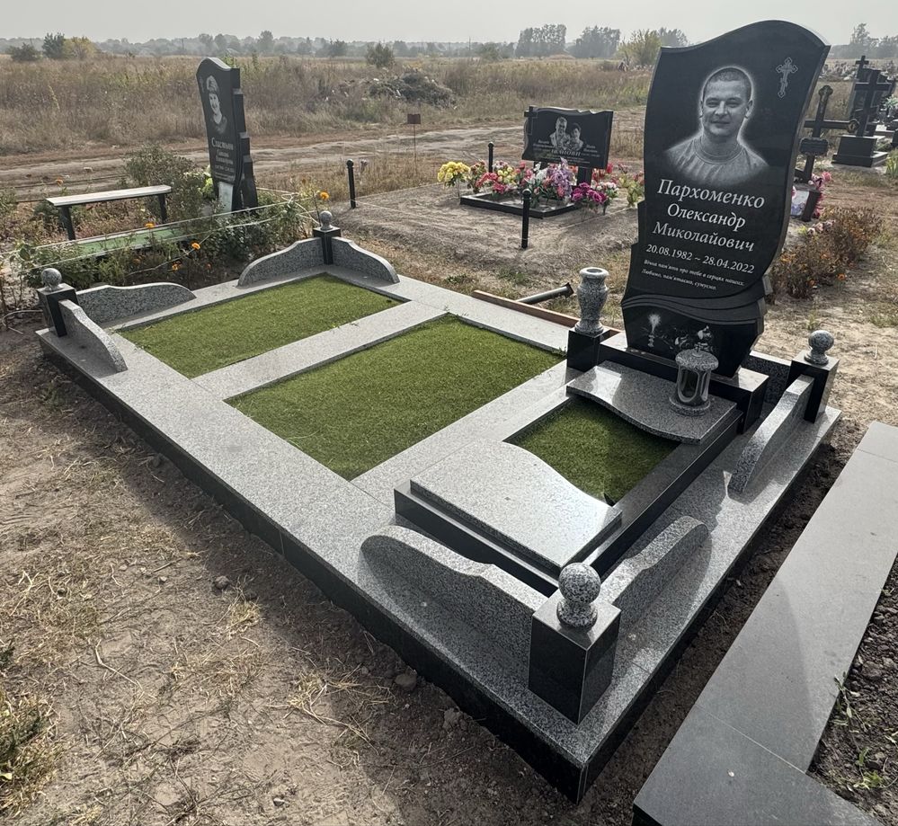 Пам'ятники від виробника!! Ритуальні послуги!