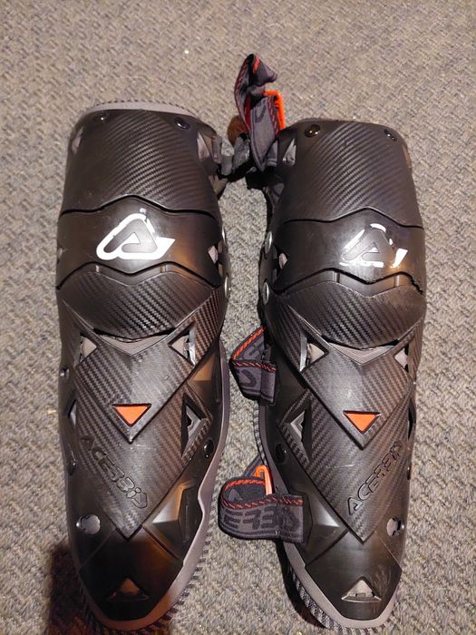 Joelheiras para patinadores