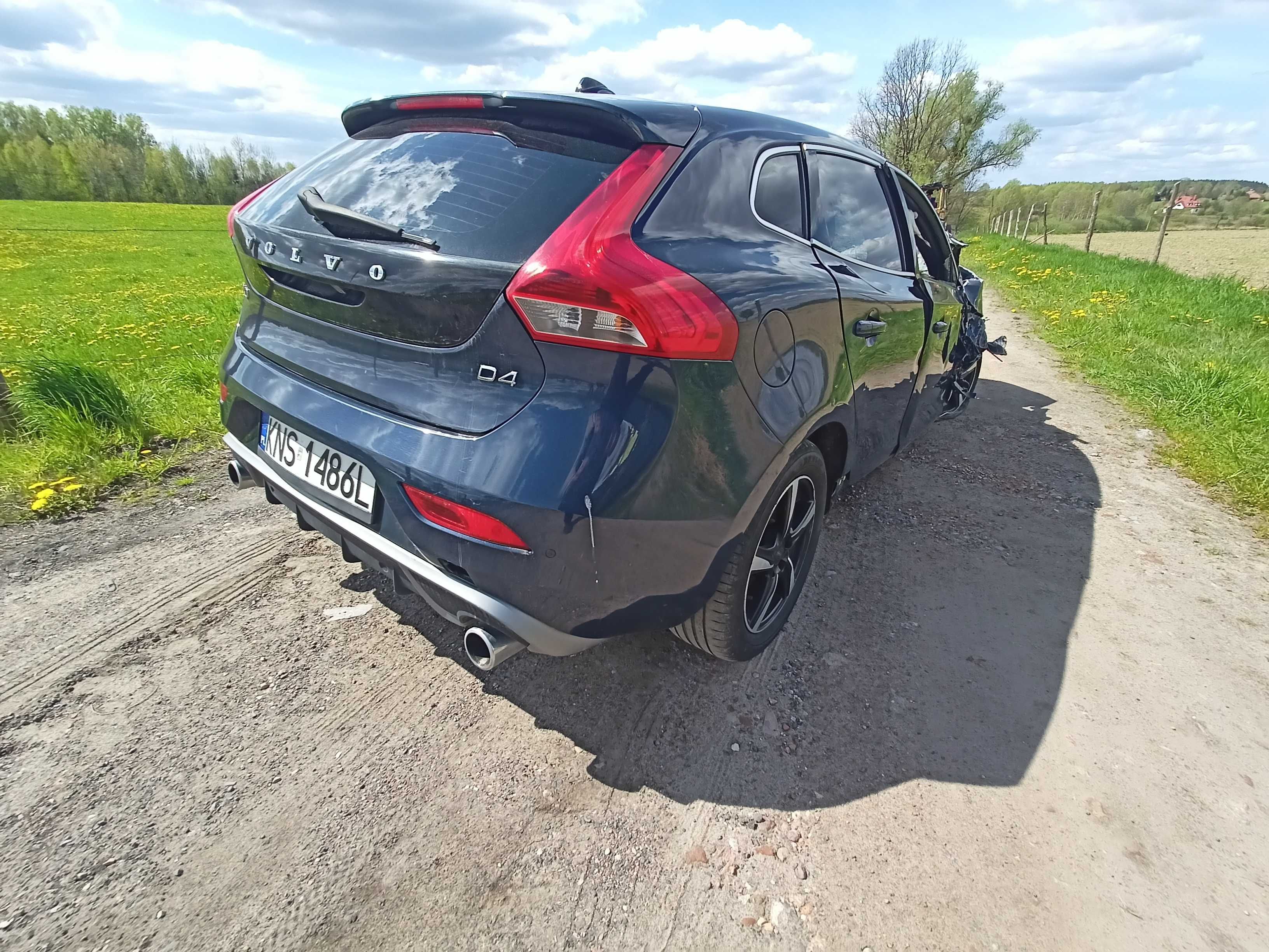 Volvo v40 D4 2.0d 190km