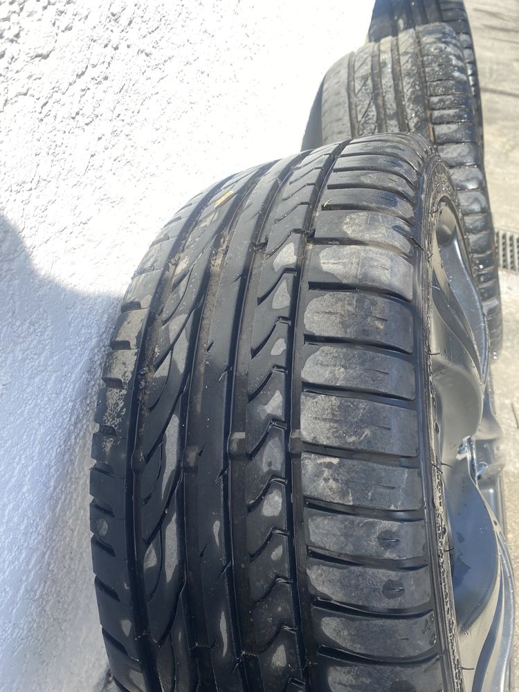 Jantes 17 4x100  215/40R17