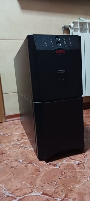 Ибп  APC Smart-UPS SUA2200I