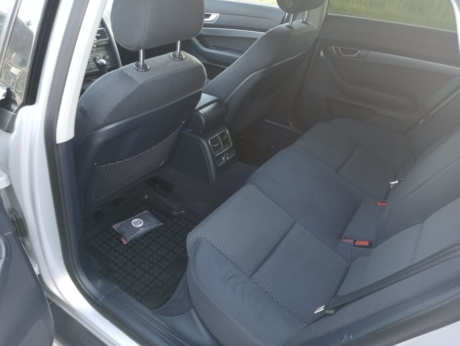 Audi A6 C6  2,4 benzyna