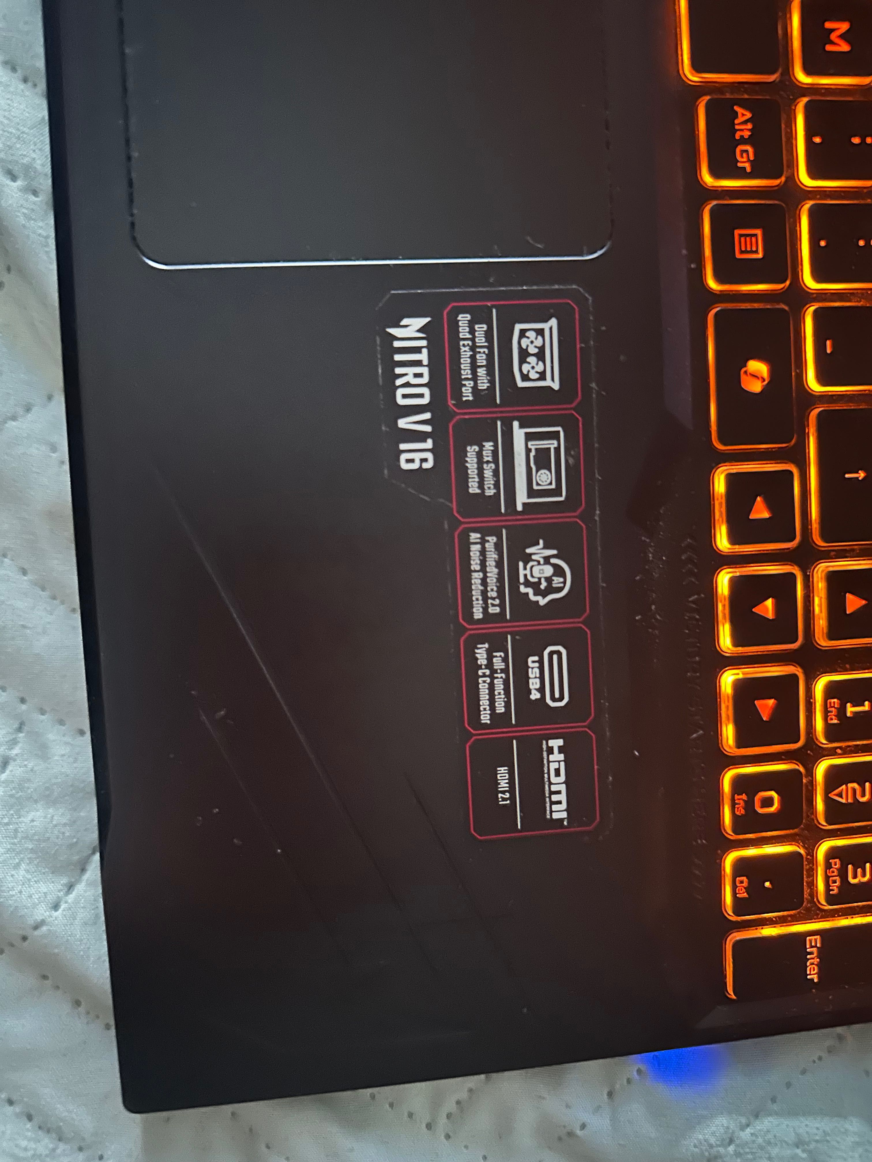 Portátil gaming Acer Nitro V16