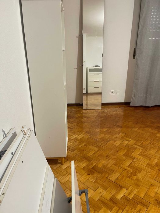 Quarto Mobilado para Alugar – Senhora da Hora 30 m²